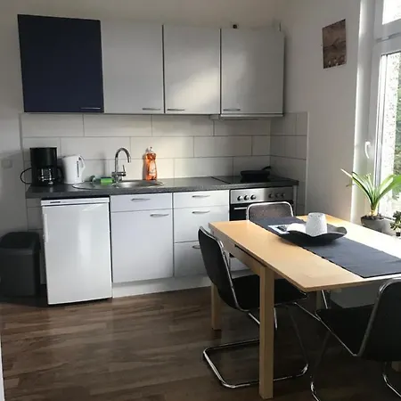 Apartment Alc Zimmervermietung 3 *