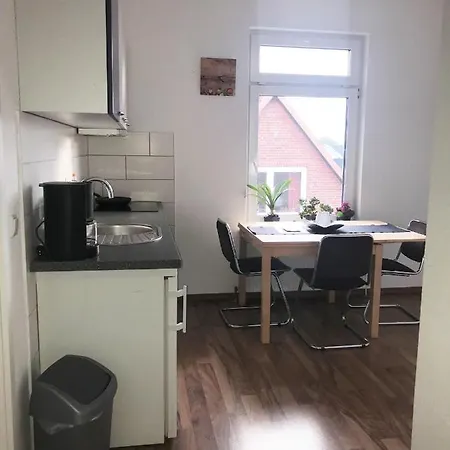Apartment Alc Zimmervermietung 3 *